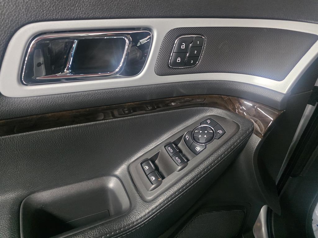 Ford Explorer - Vista 8