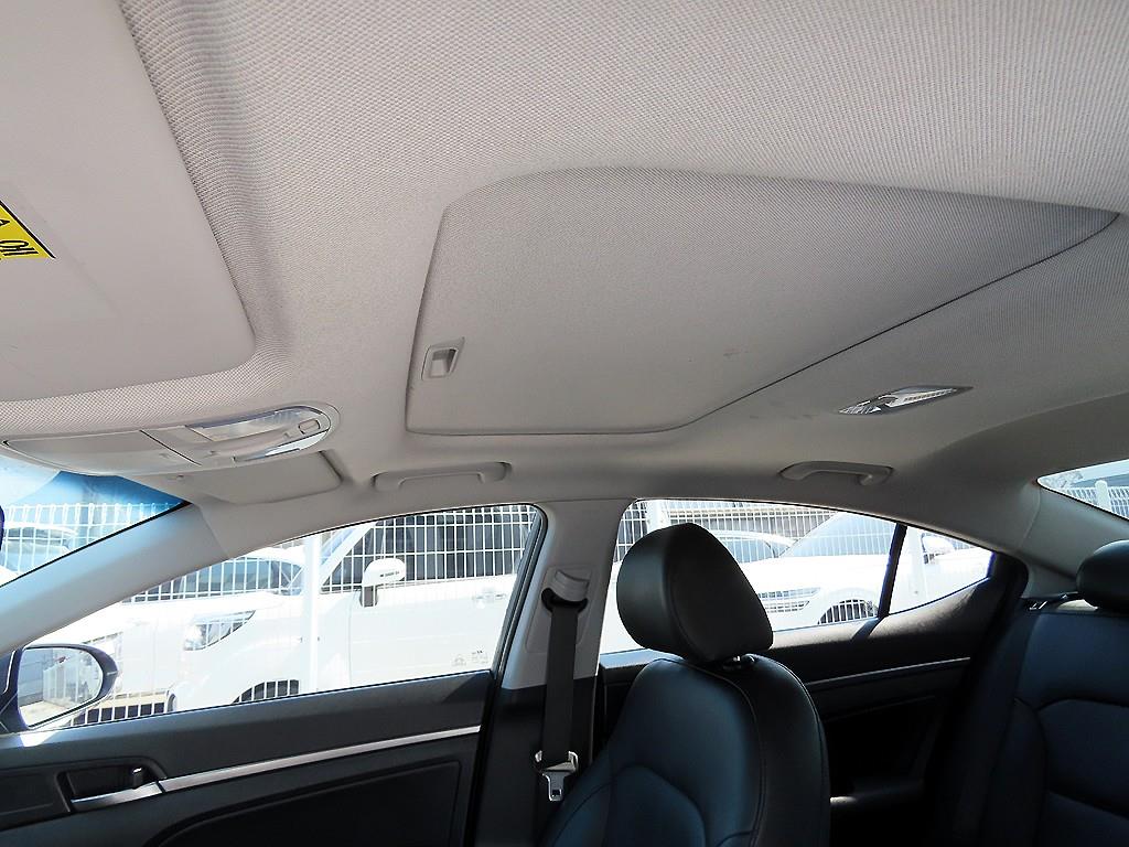 HYUNDAI Avante 2016 Gris - Importación desde Corea - HF Imports Iquique - Foto 18