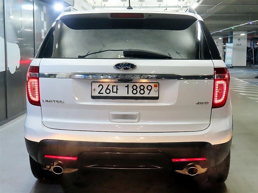 Ford Explorer - Vista 5