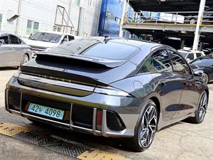 HYUNDAI Ioniq 6 - Vista 8