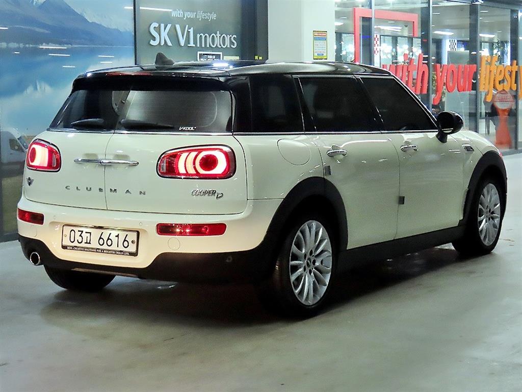 Mini Clubman - Vista 4