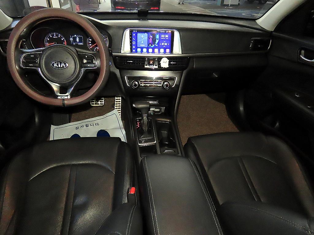 KIA K5 - Vista 10