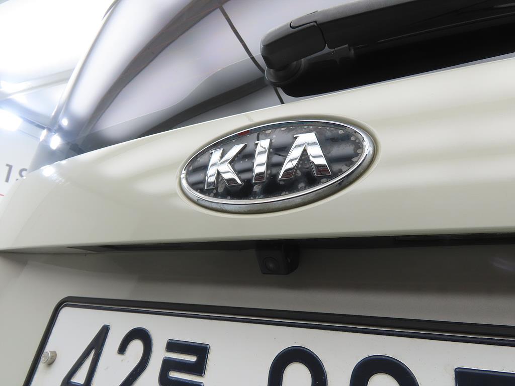 KIA Ray 2012 Plateado - Importación desde Corea - HF Imports Iquique - Foto 17