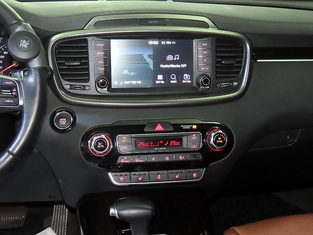 KIA Sorento - Vista 11