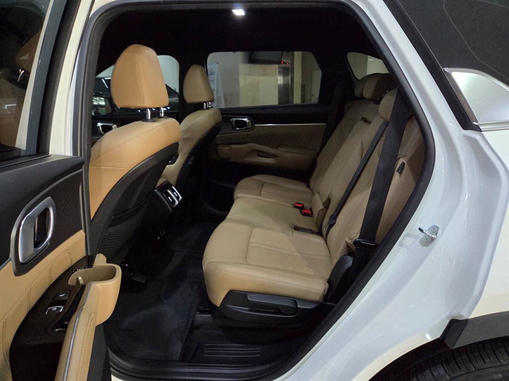 KIA Sorento - Vista 7
