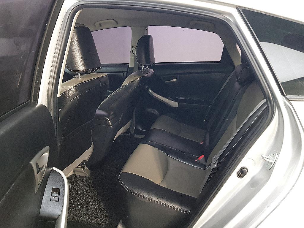 Toyota Prius - Vista 9