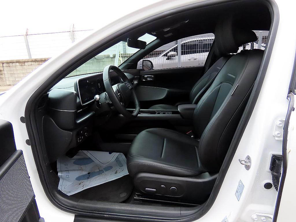 HYUNDAI Ioniq 6 - Vista 5