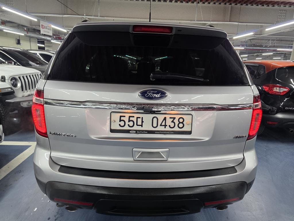 Ford Explorer - Vista 5