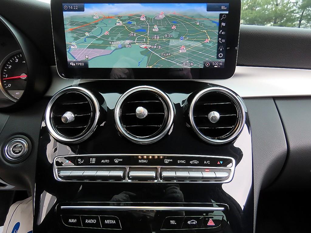 Mercedes Benz C Class 2019 Verde - Importación desde Corea - HF Imports Iquique - Foto 13