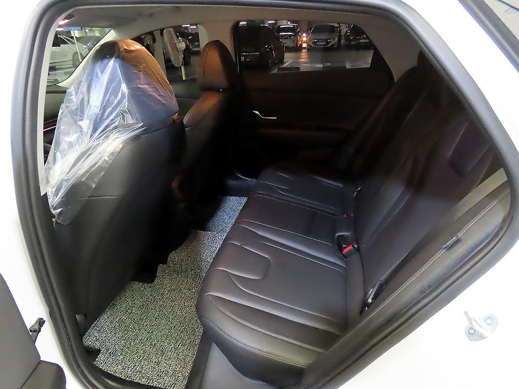 HYUNDAI Avante - Vista 7