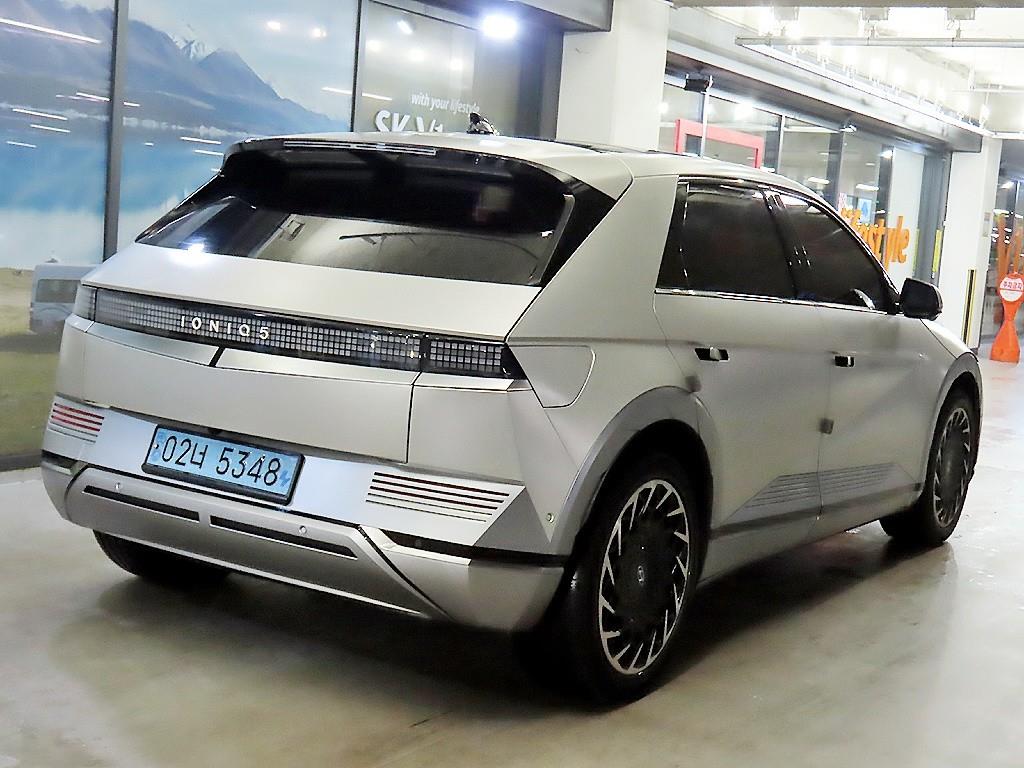 HYUNDAI Ioniq 5 - Vista 4