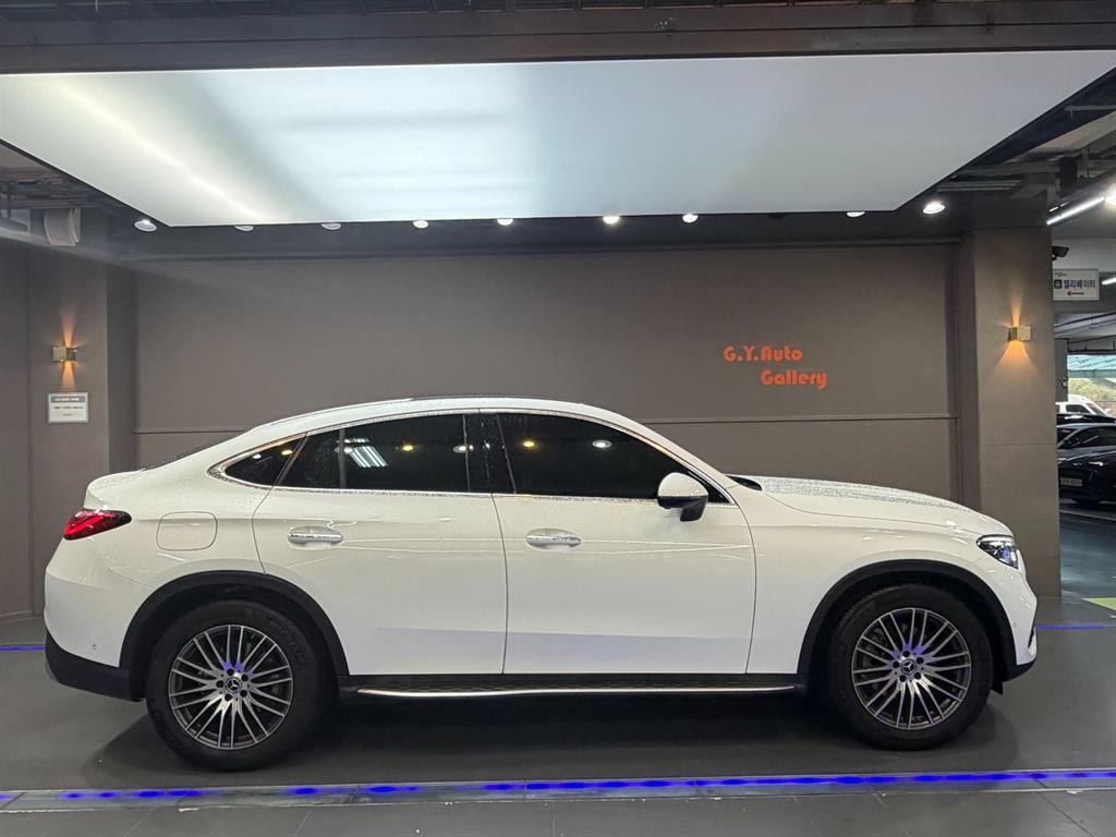 Mercedes Benz GLC Class - Vista 5