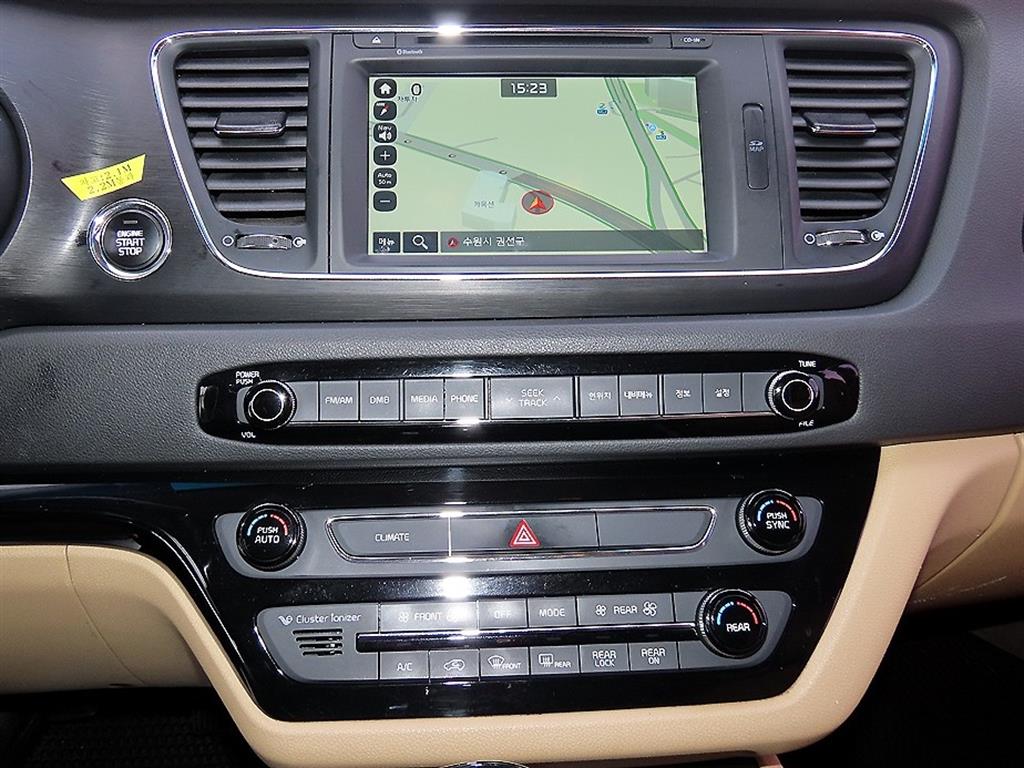 KIA Carnival 2016 Blanco - Importación desde Corea - HF Imports Iquique - Foto 14