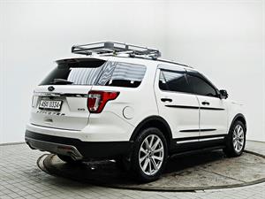 Ford Explorer - Vista 8