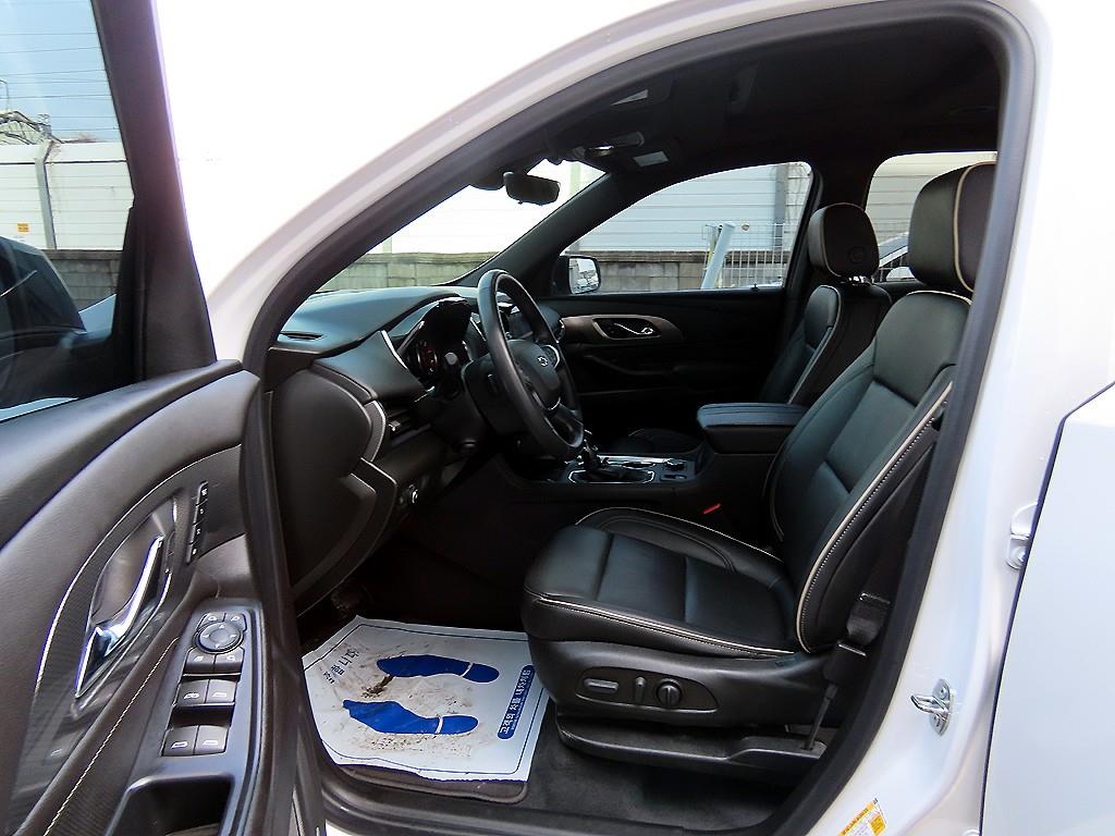 Chevrolet Travers - Vista 5