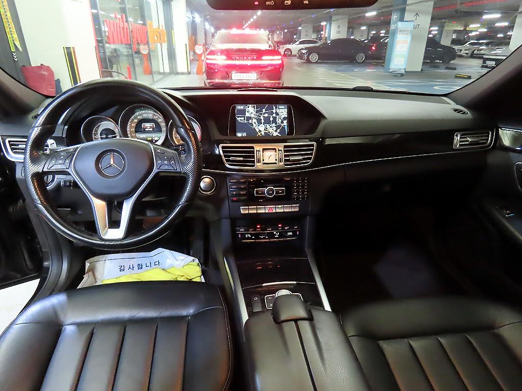 Mercedes Benz E class - Vista 10