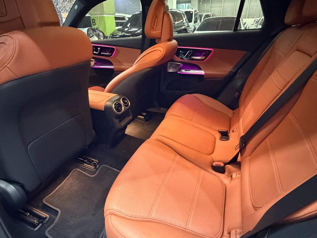 Mercedes Benz GLC Class - Vista 8