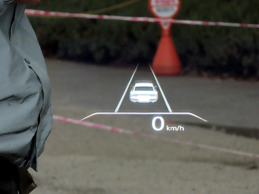 Genesis G80 - Vista 10