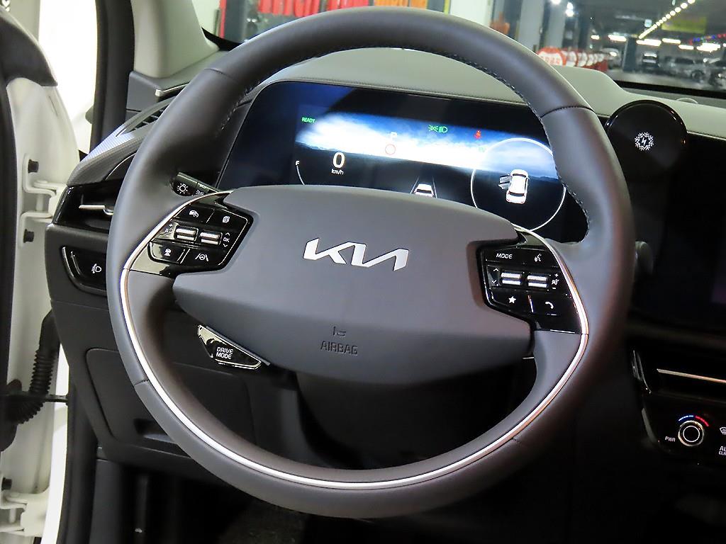 KIA Niro - Vista 8