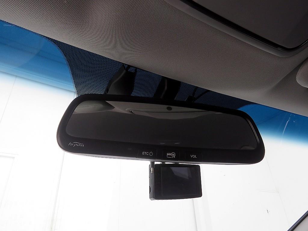 HYUNDAI Sonata - Vista 12