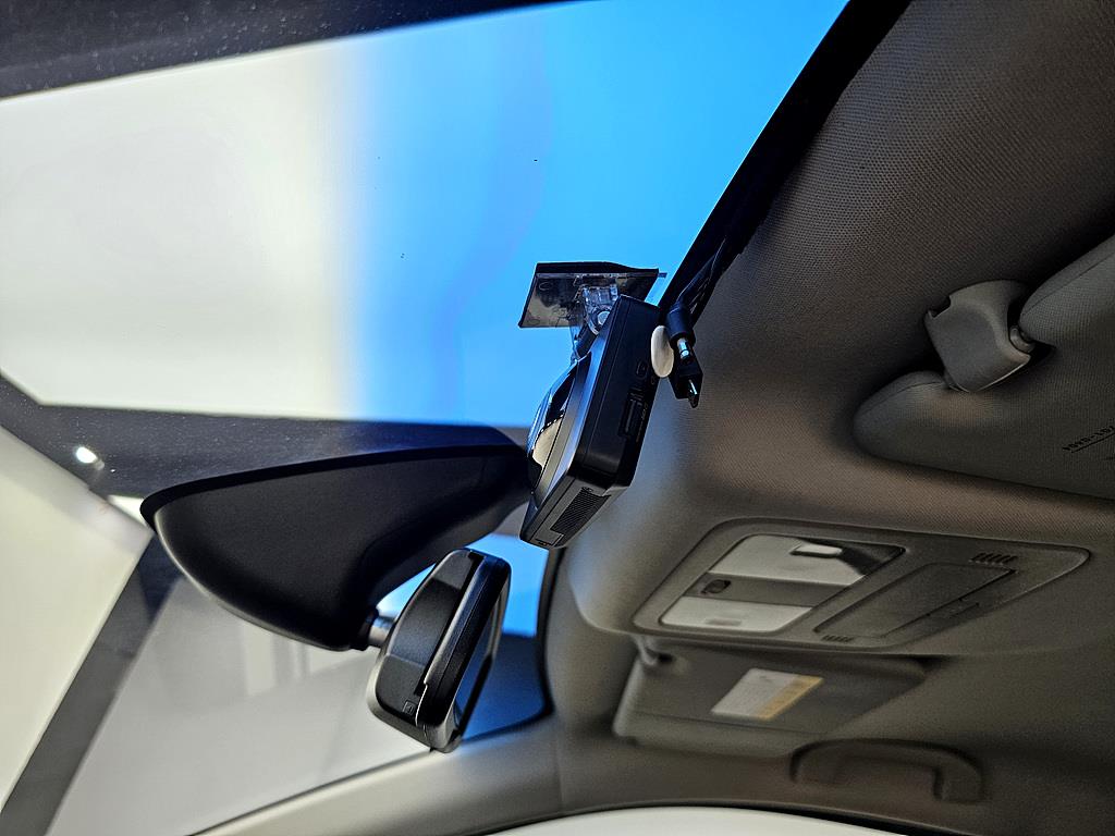 SAMSUNG QM5 - Vista 12