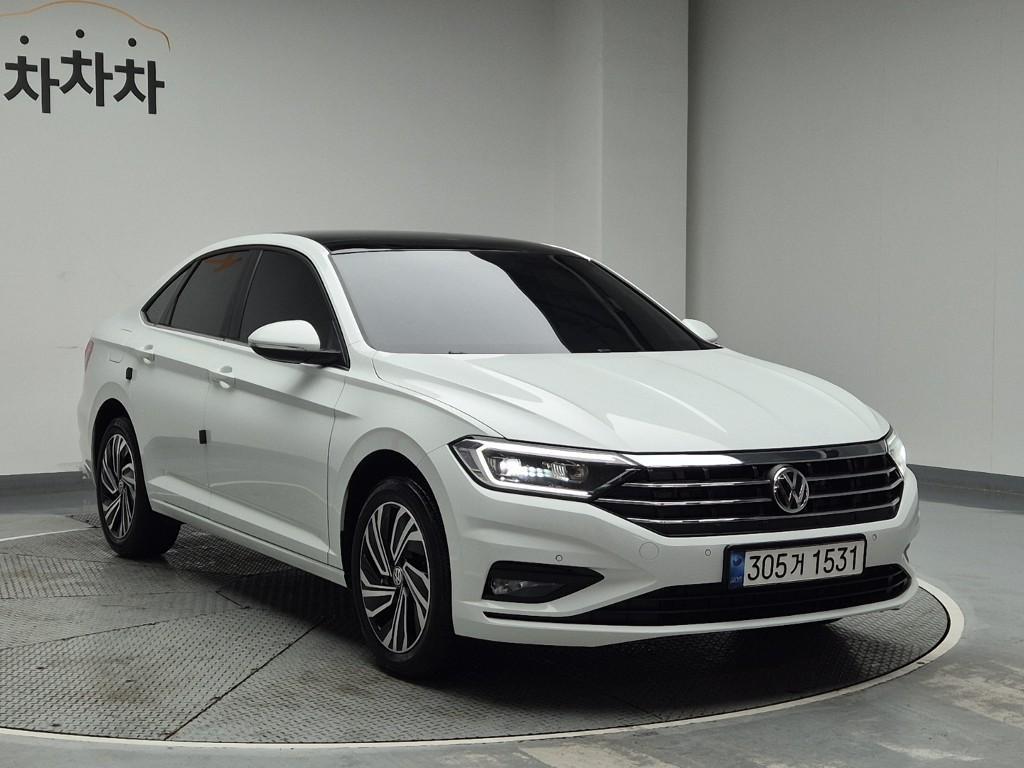 Volkswagen Jetta - Vista 4