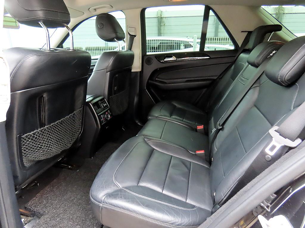 Mercedes Benz GLE Class - Vista 6