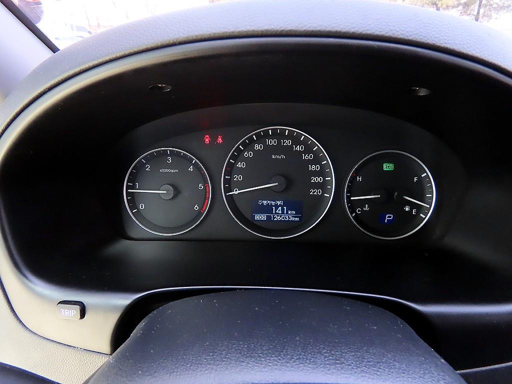 HYUNDAI Starex - Vista 9