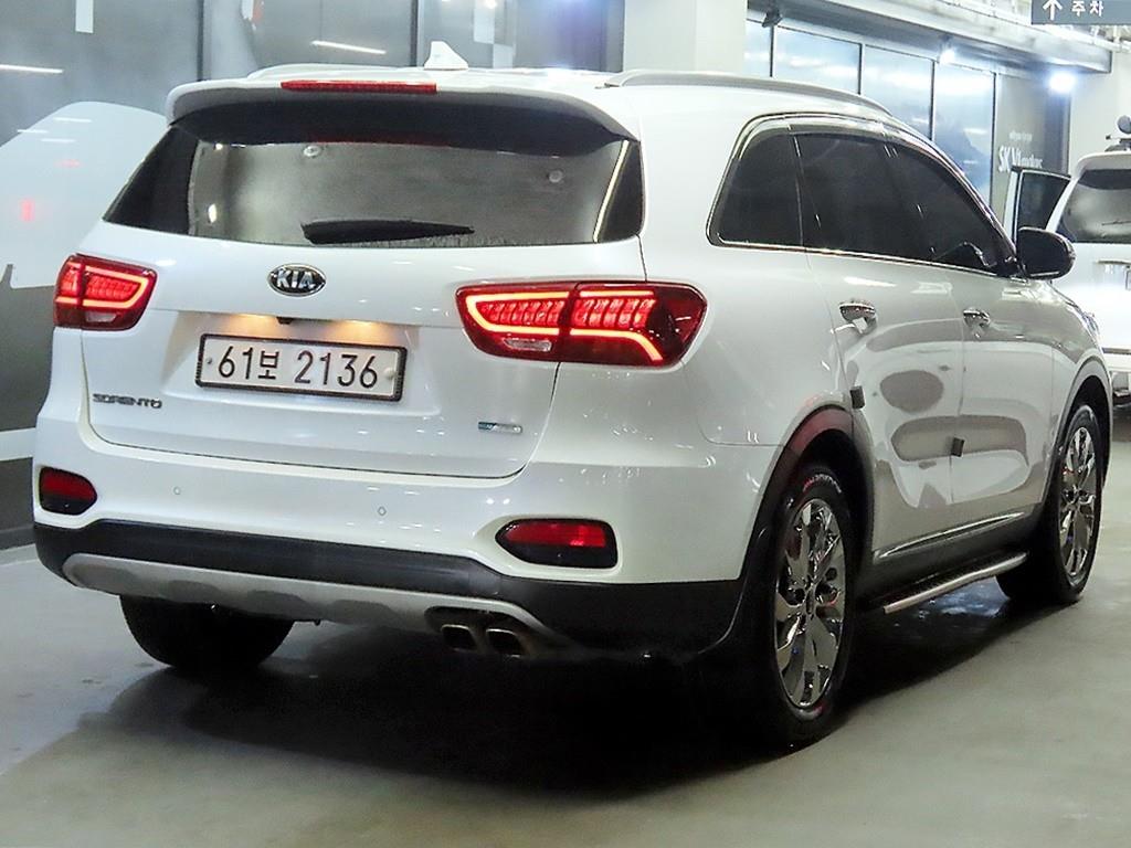 KIA Sorento - Vista 5