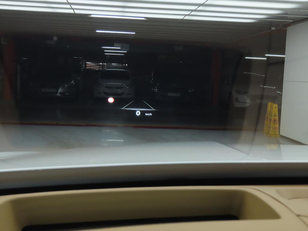 Genesis G80 - Vista 12