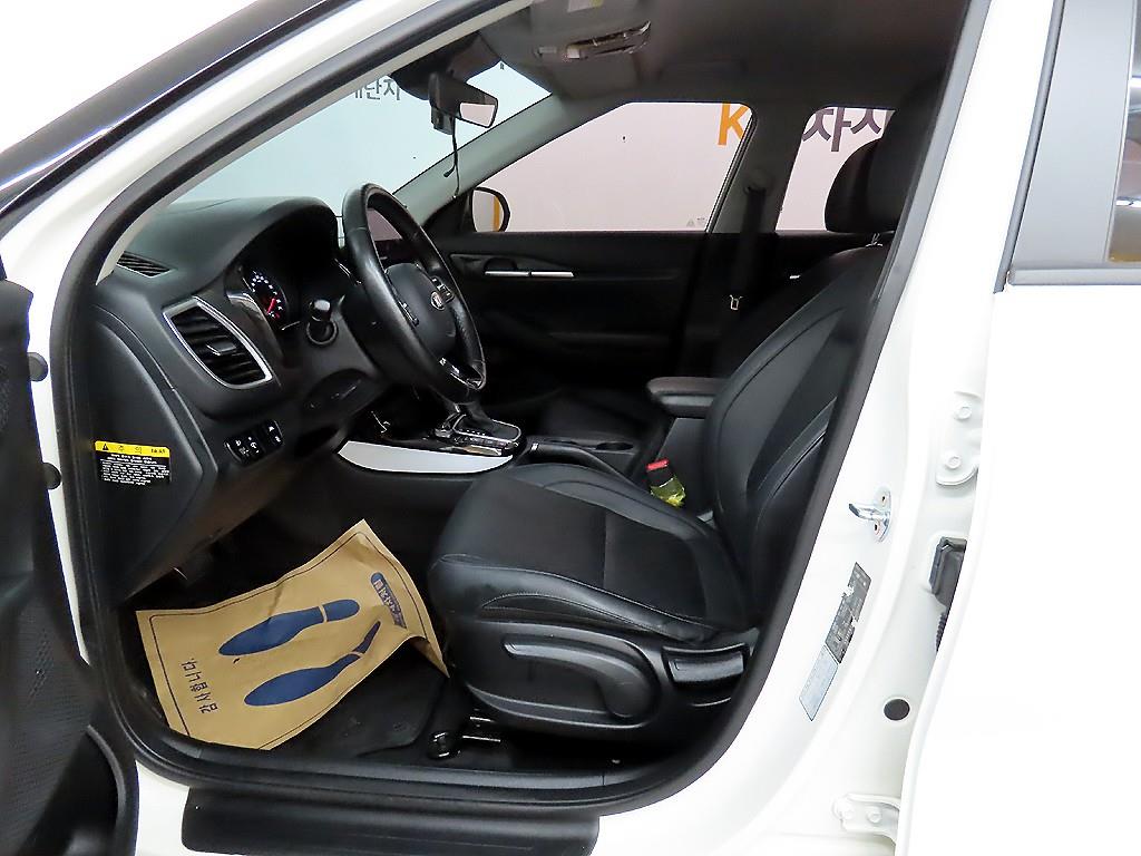 KIA Seltos - Vista 5