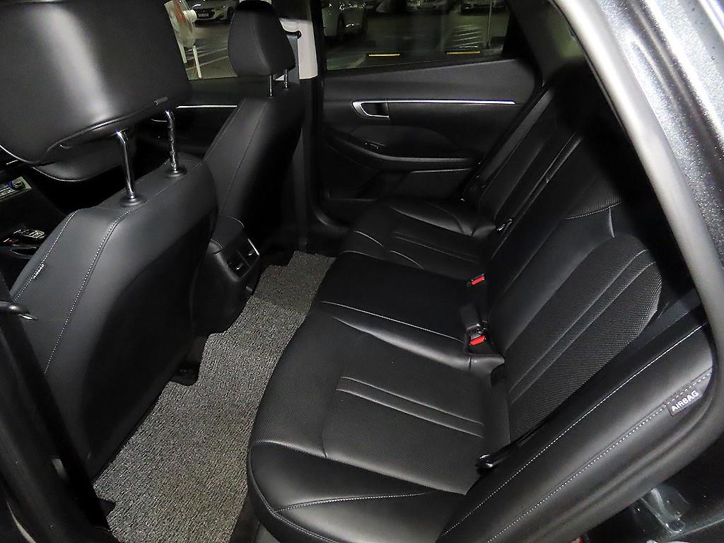 HYUNDAI Sonata - Vista 7