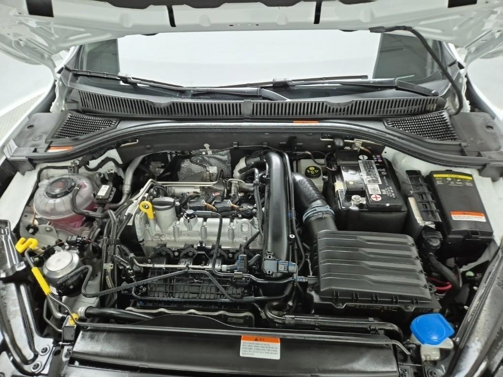 Volkswagen Jetta - Vista 5