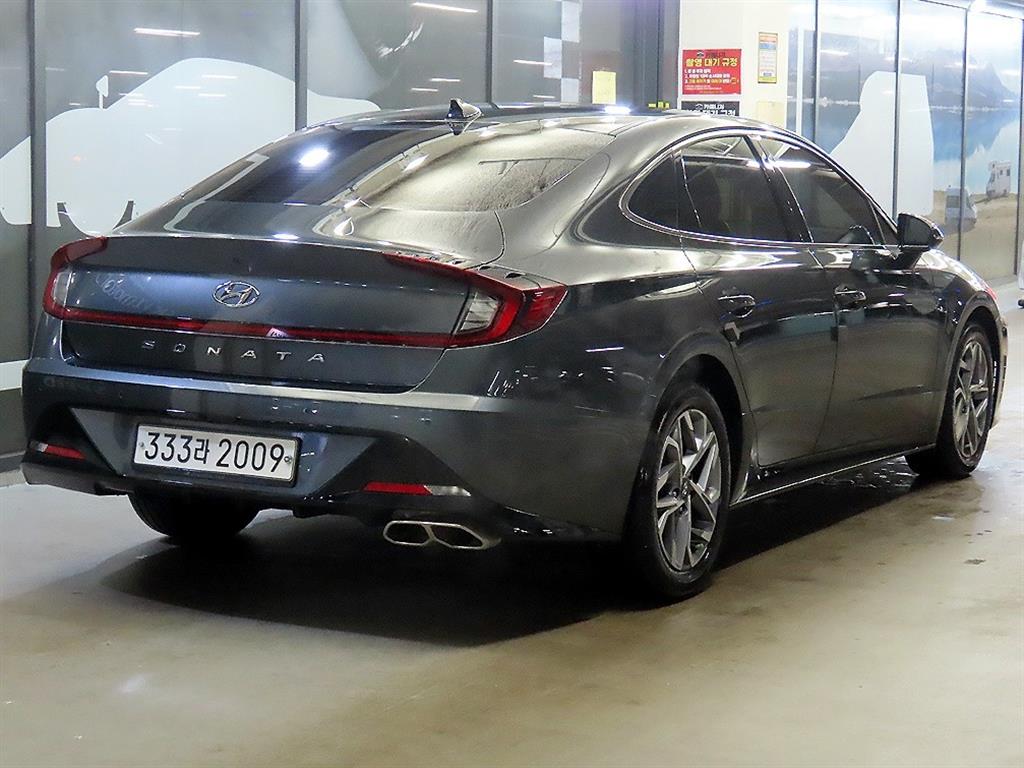 HYUNDAI Sonata - Vista 4