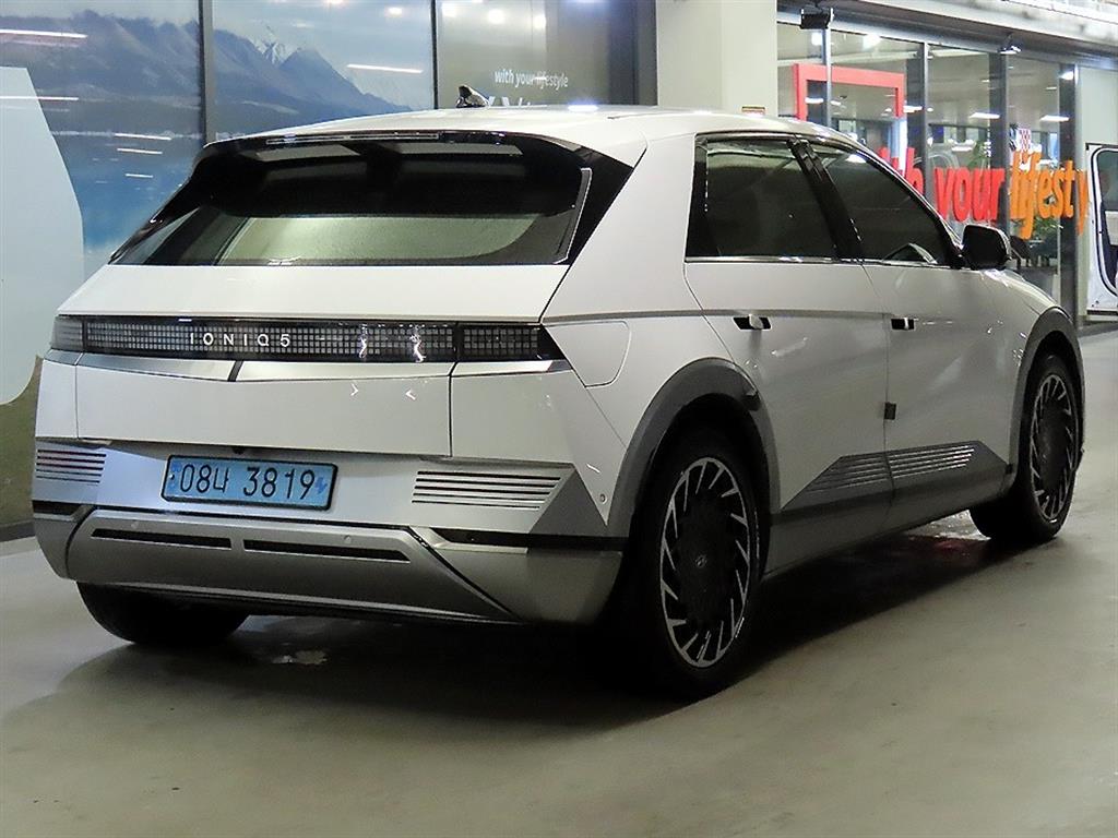 HYUNDAI Ioniq 5 - Vista 4