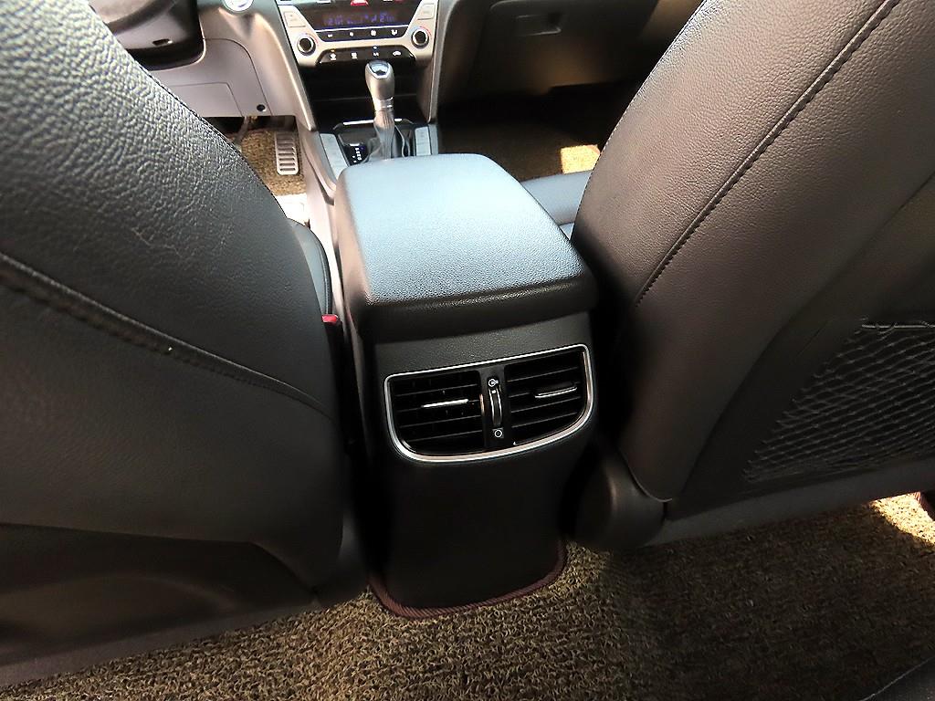 HYUNDAI Avante 2016 Gris - Importación desde Corea - HF Imports Iquique - Foto 17