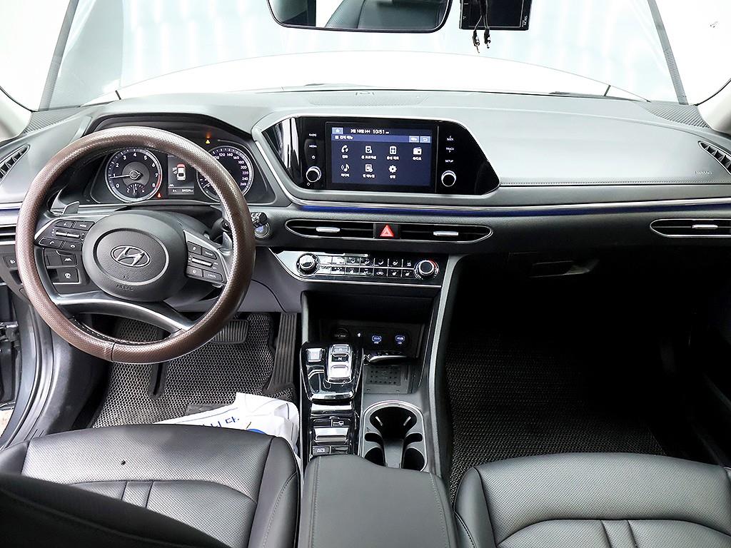 HYUNDAI Sonata - Vista 9