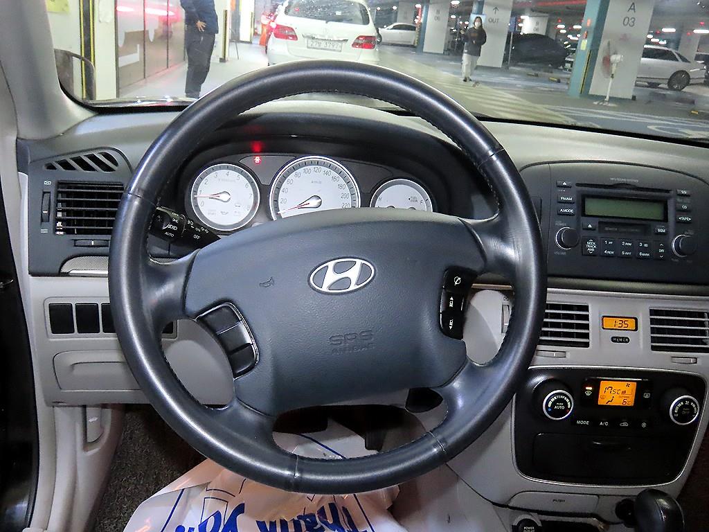 HYUNDAI Sonata - Vista 8