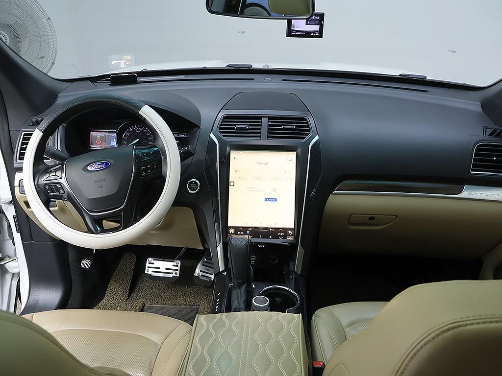 Ford Explorer - Vista 9