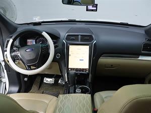 Ford Explorer - Vista 10