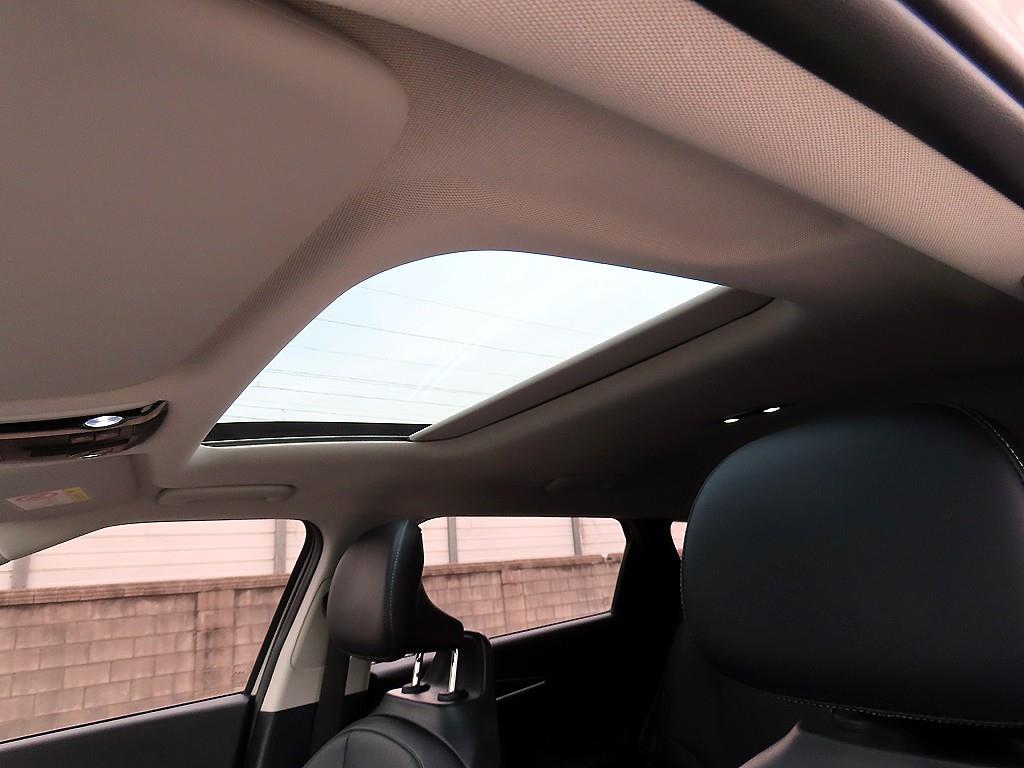 KIA EV6 2022 Blanco - Importación desde Corea - HF Imports Iquique - Foto 15