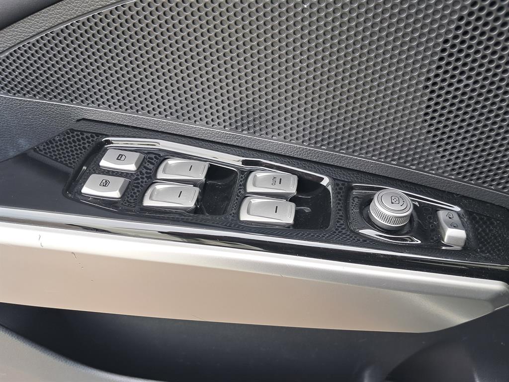 Ssangyong Tivoli - Vista 11