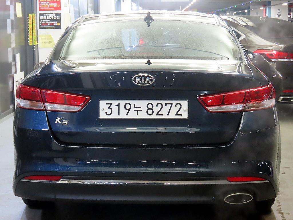 KIA K5 - Vista 5