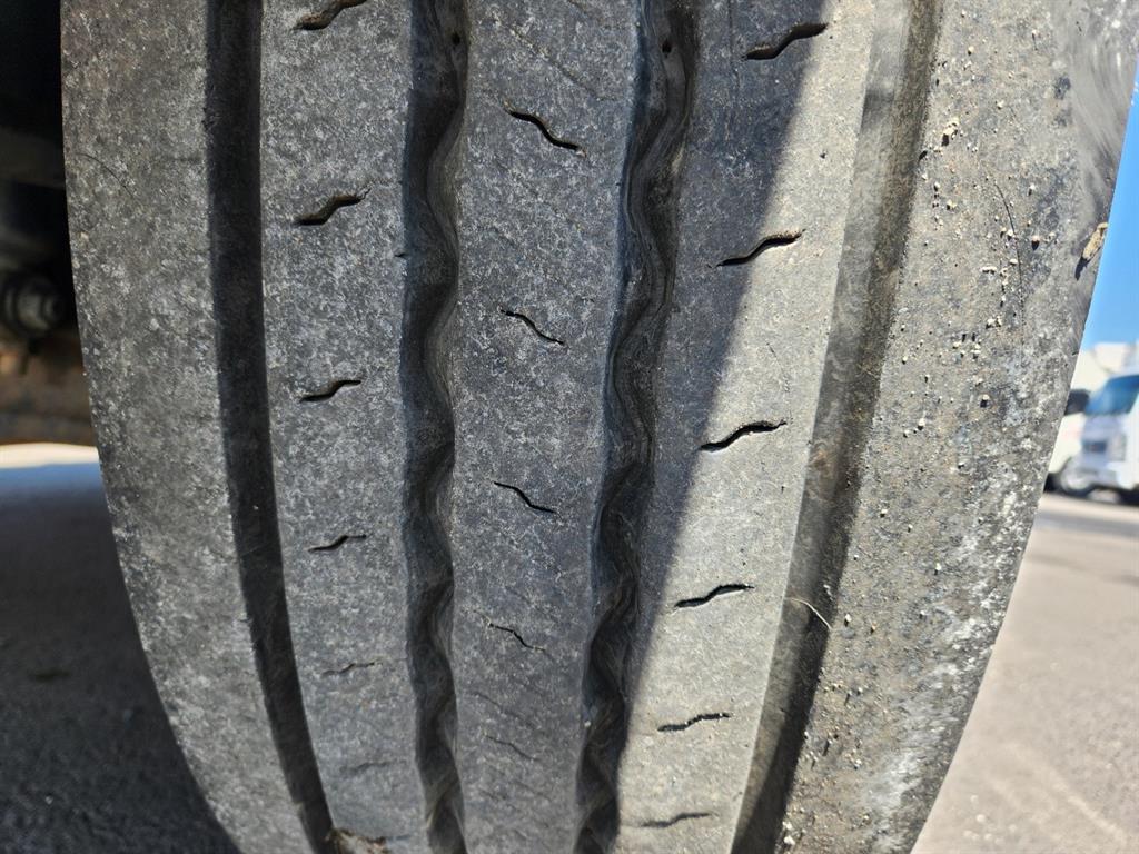 medium and large cargo truck 2022 Blanco - Importación desde Corea - HF Imports Iquique - Foto 17