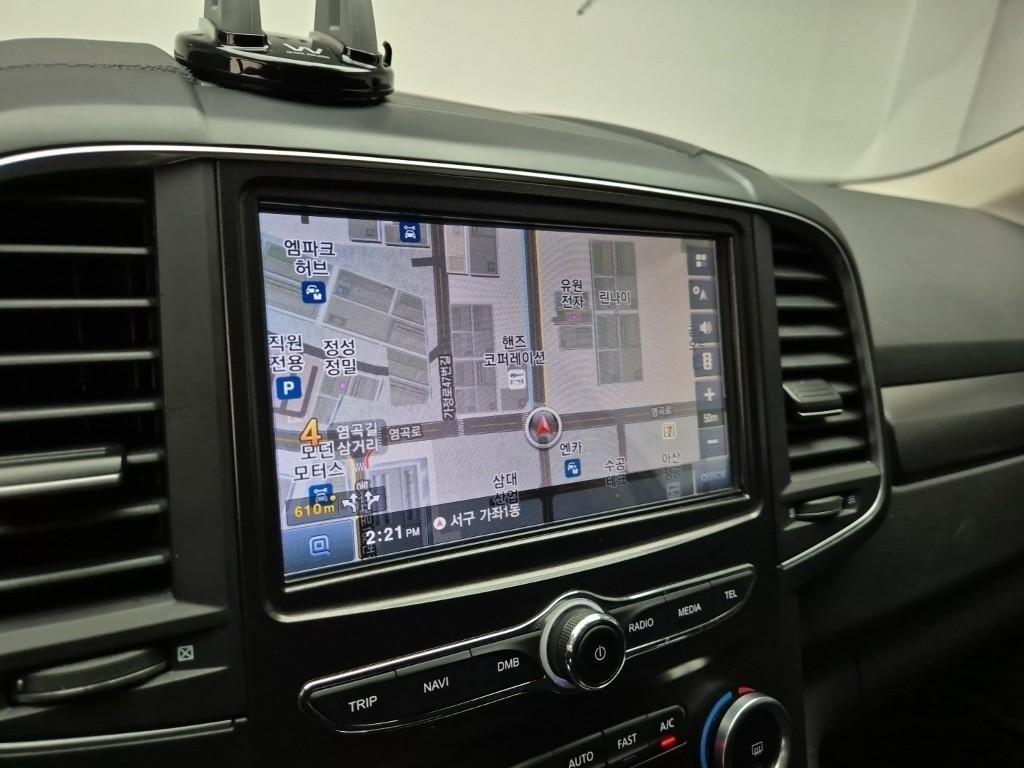 SAMSUNG QM6 - Vista 12