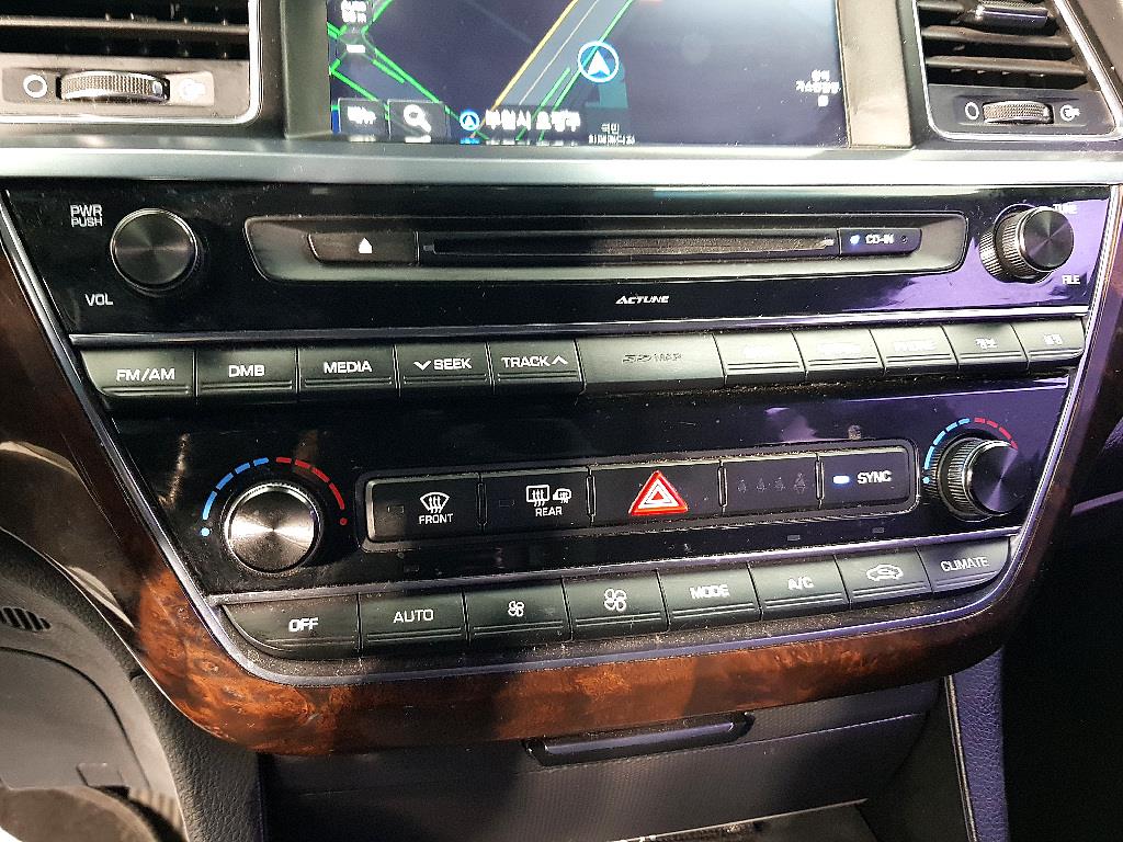 HYUNDAI Aslan - Vista 12