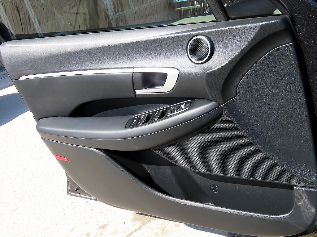 HYUNDAI Sonata - Vista 11