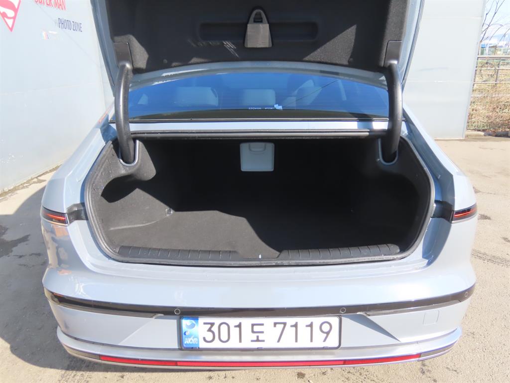 HYUNDAI Grandeur - Vista 9