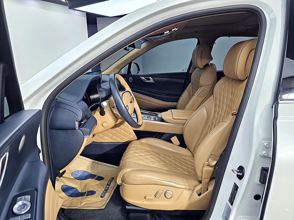 Genesis GV80 - Vista 8