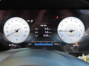 HYUNDAI Avante - Vista 10